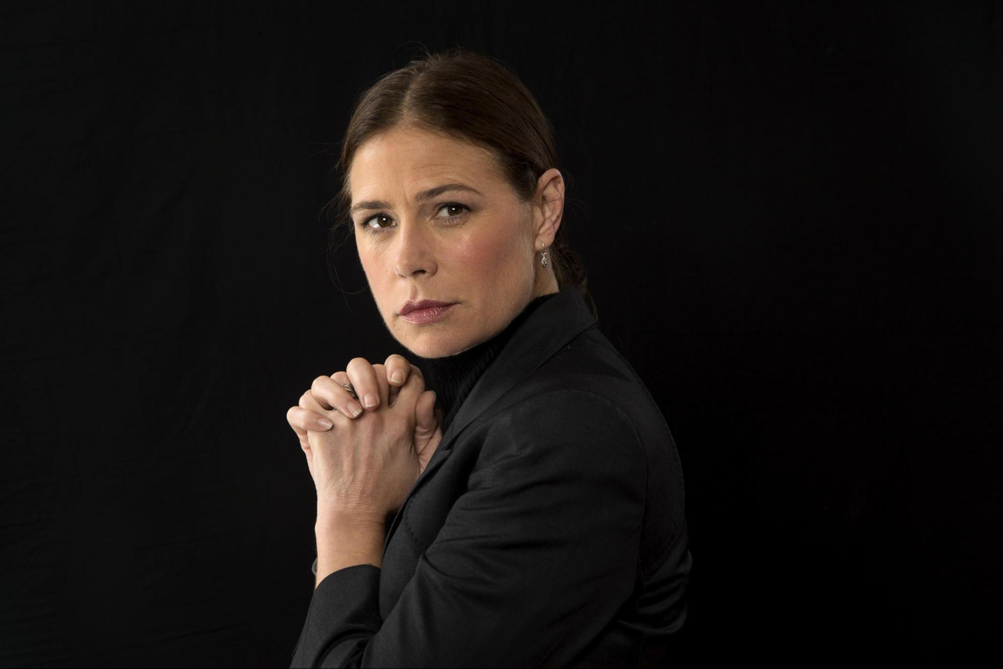 Maura Tierney.