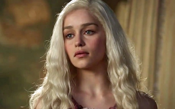 İyiliğin temsilcisi Khaleesi. George R. R. Martin’den torpili olduğu açık. Ama ya ölürse? Ölürse ya?